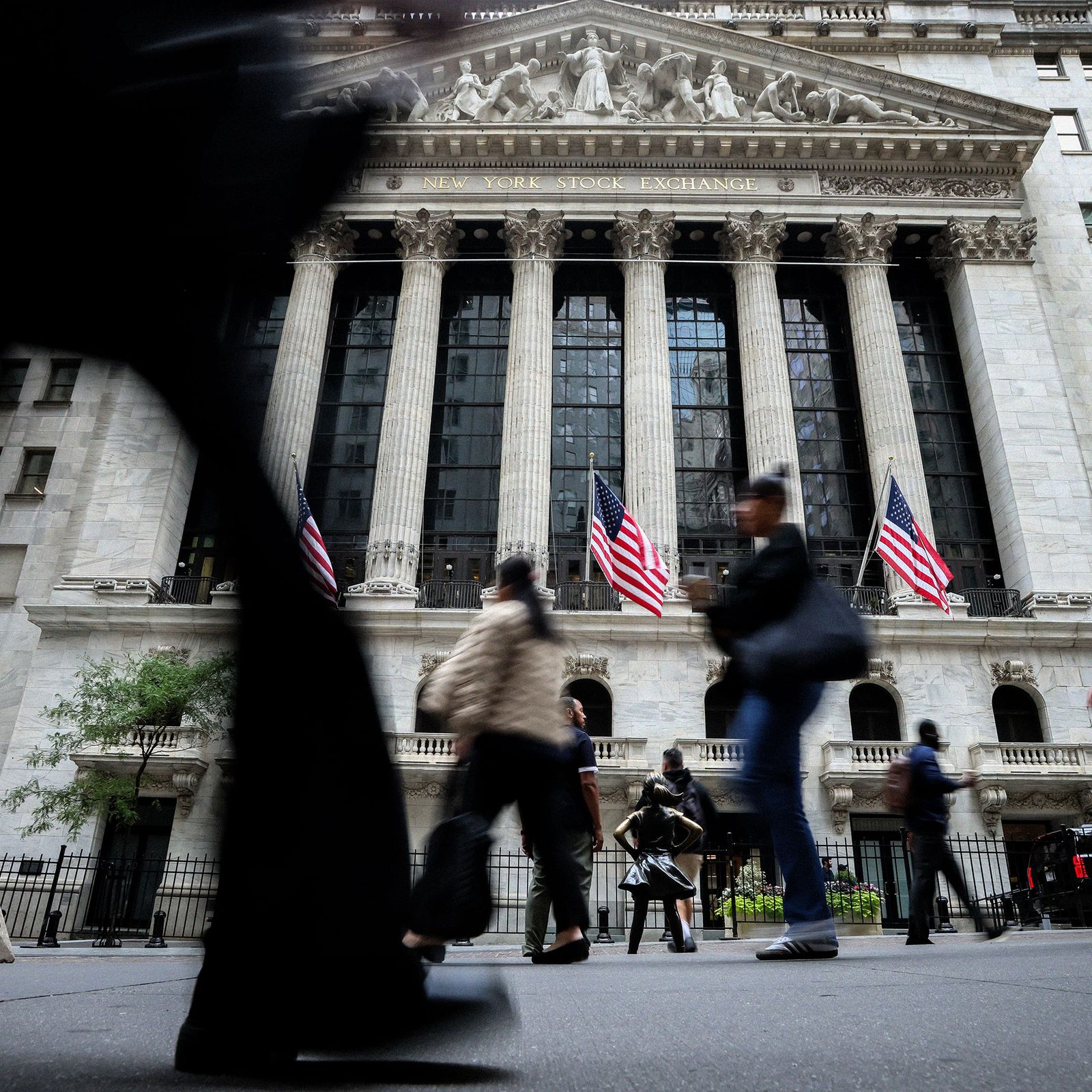 On Wall Street, the Mood Is, Shutdown? What Shutdown?