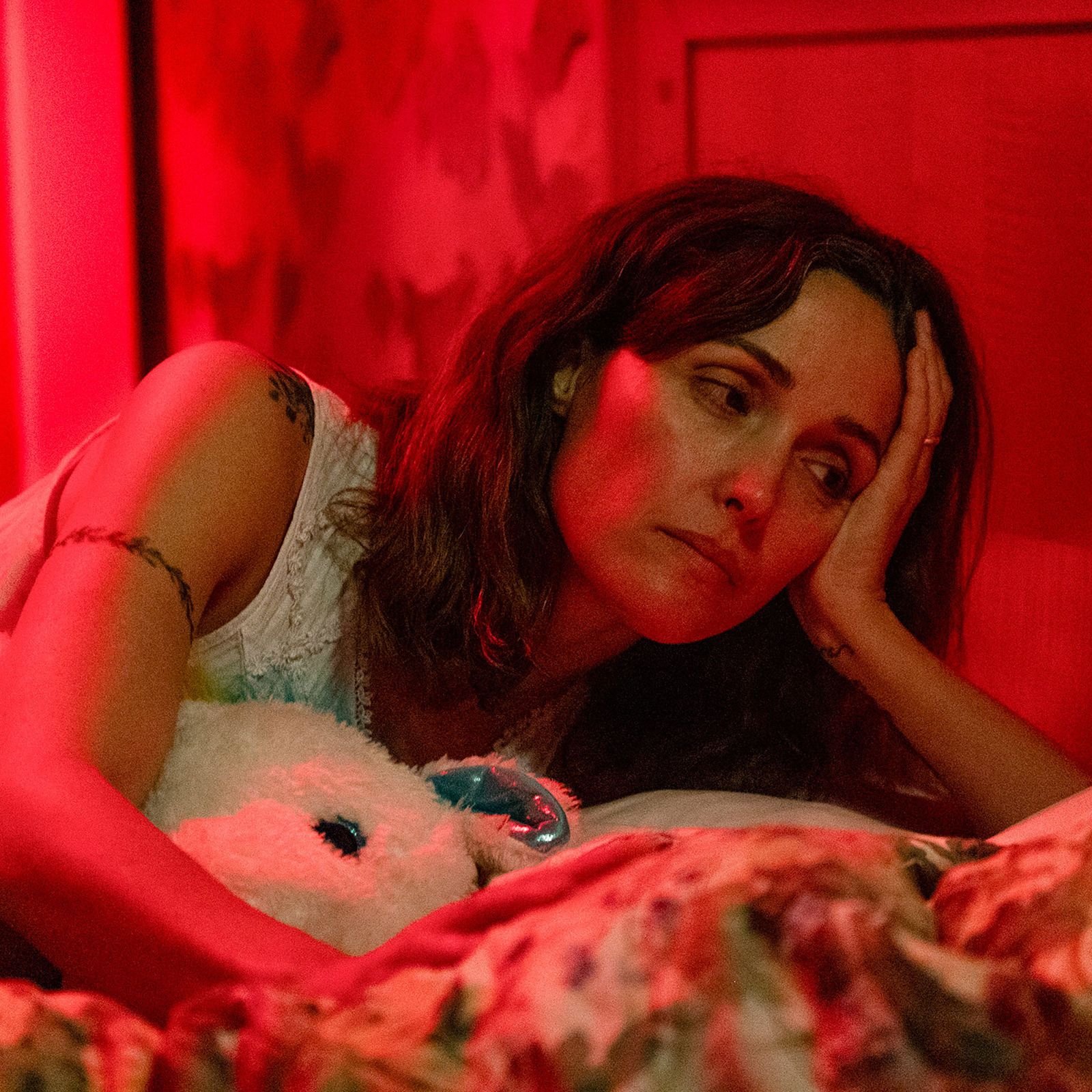 Rose Byrne’s New Movie “Wrecked” Her&-and Redefined Her Career